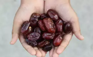 Are Dates Safe For People With Diabetes? Know If This Dry Fruit Causes Blood Sugar Spikes