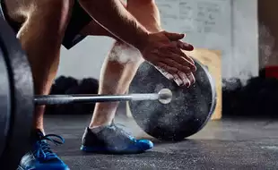 Can Weightlifting Be The Secret To Cleaner Lungs? Here’s What Experts Say