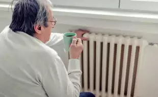 Cold Homes Can Trigger Attention Problems In Senior Citizens – Here’s What You Can Do