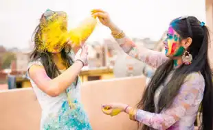 Can Holi Colours Give You A Chronic Cough? Experts Issue Warning!